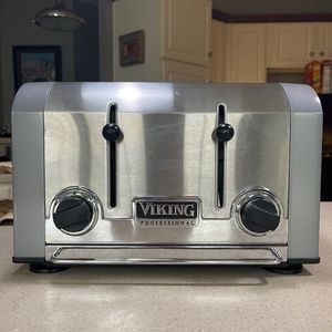 Viking 4-slidce Toaster